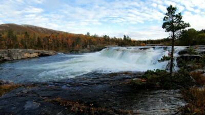 Large waterfall sound